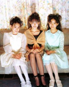 KIRARI_11-01b_AI.jpg<br>3264 x 4692 thumb